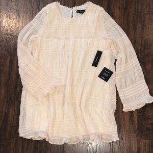 Cream/Off-White Long Sleeved Dress